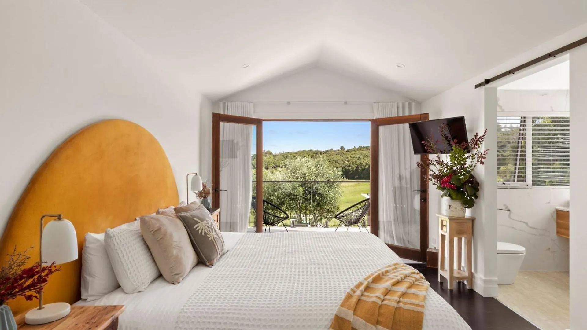 Boulders Beach Retreat Lennox Head Australia